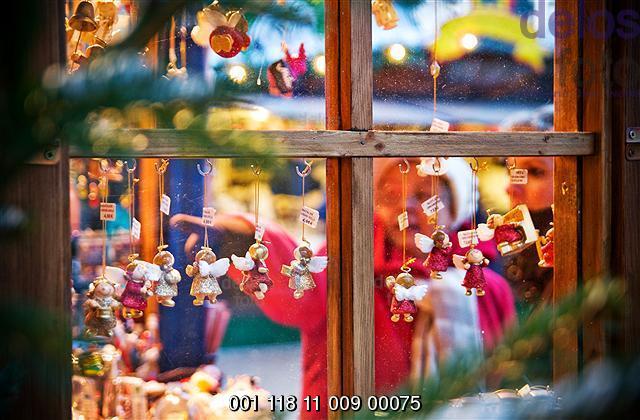 Weihnachtsmarkt in der Maximilianstraße, Weihnachtsschmuck, Engel